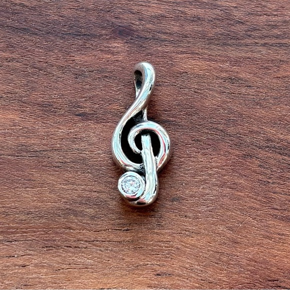 Sterling Silver Treble Clef Zirconia Pendant - Picture 2 of 5
